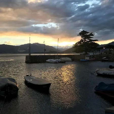 アパート Casa Chia Lago Maggiore *